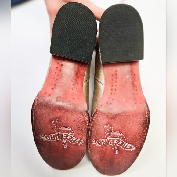 EUC Freebird Maribel Shoes, Taupe - Picture 5 of 13